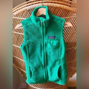 Patagonia emerald (or Palmolive) green synchilla fleece vest.